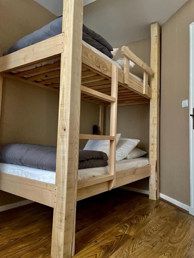 Gite Auberge Les Cascades Ла-Монжи Экстерьер фото
