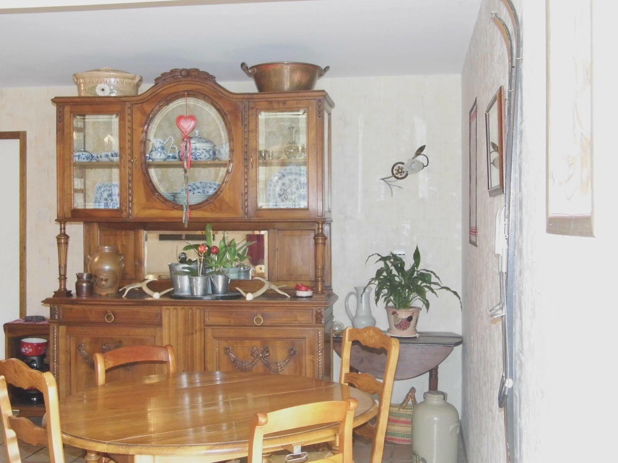 Gite Auberge Les Cascades Ла-Монжи Экстерьер фото